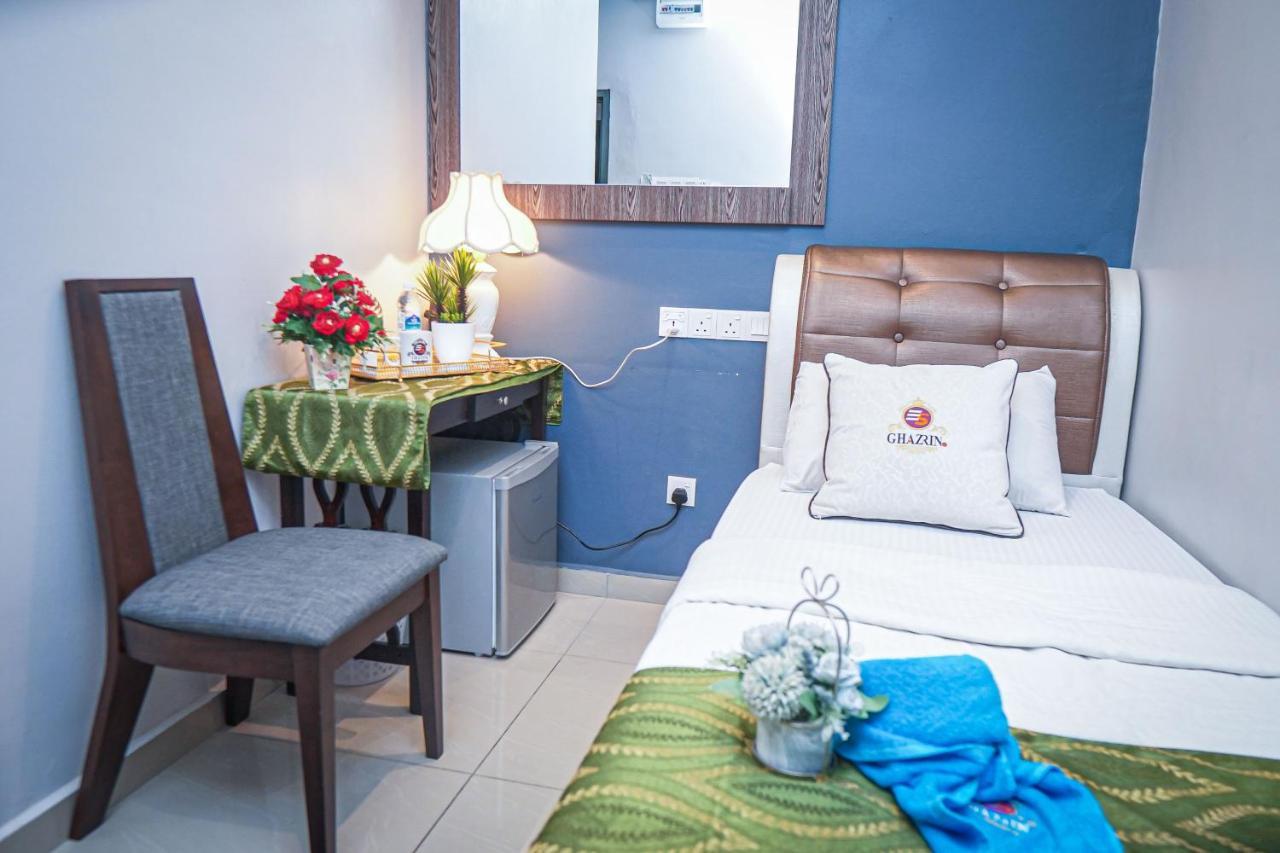 Hotel Ghazrins Desaru Pengerang Esterno foto