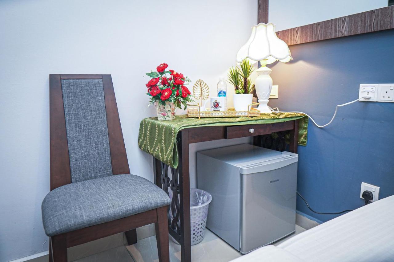 Hotel Ghazrins Desaru Pengerang Esterno foto