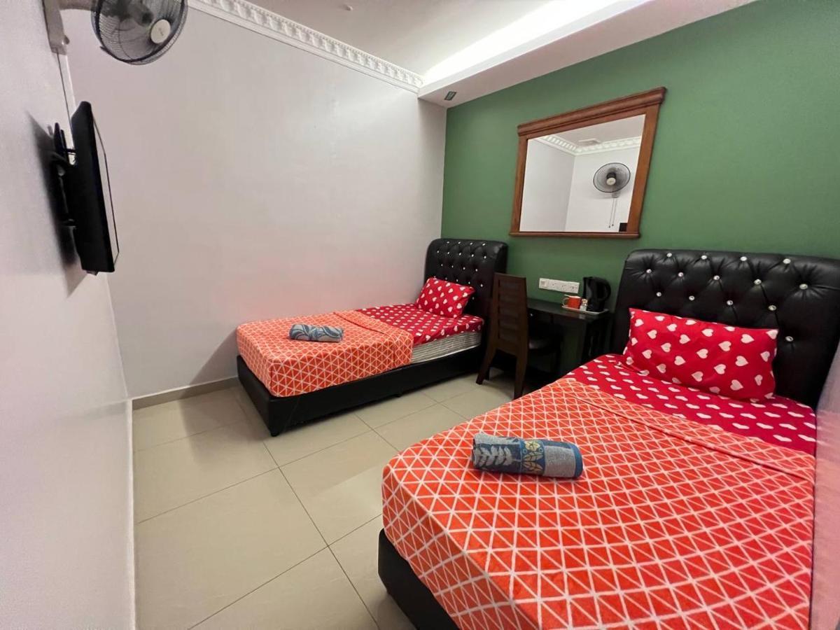 Hotel Ghazrins Desaru Pengerang Esterno foto