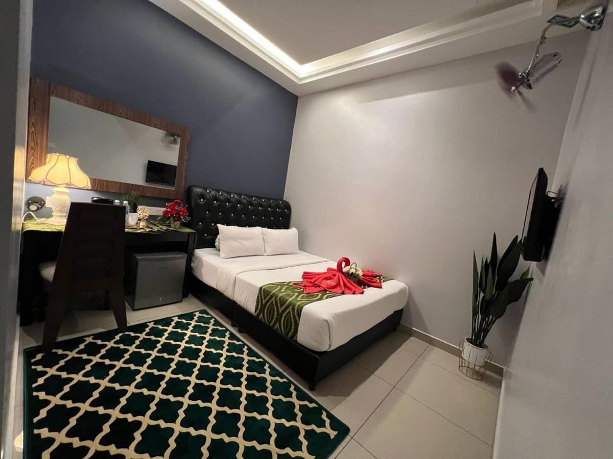 Hotel Ghazrins Desaru Pengerang Esterno foto